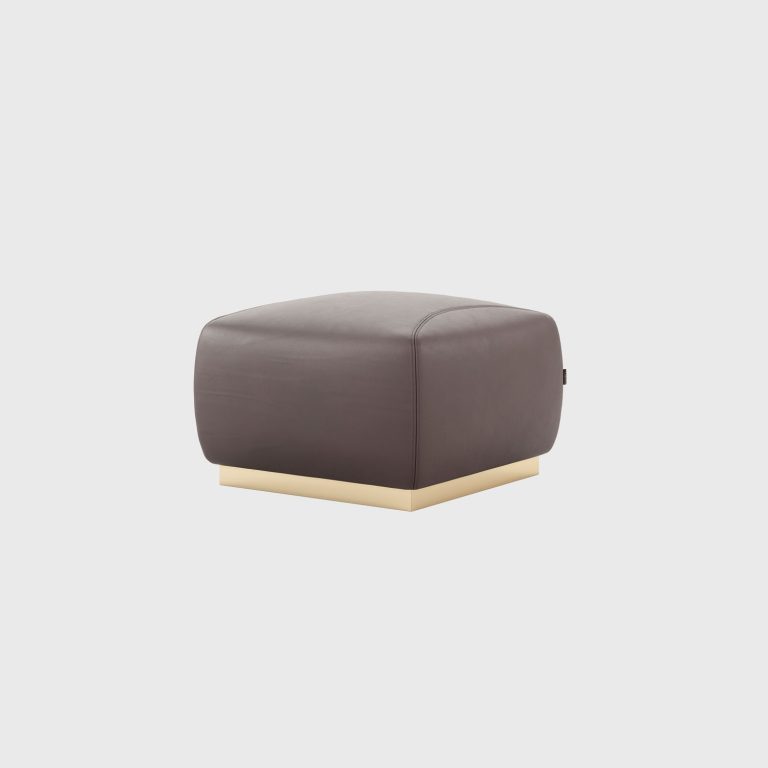 Sharjah Mike pouf
