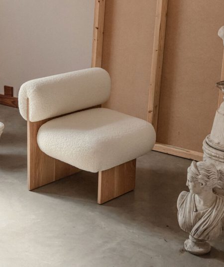 Art Lounge Chair