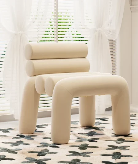 Luis Velvet Chair