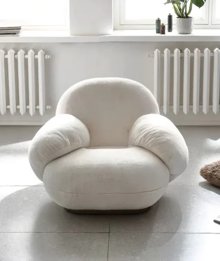 Saia Armchair