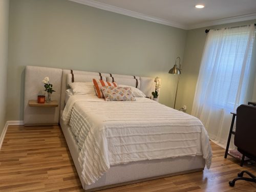 Claude Performance Fabric Bed photo review