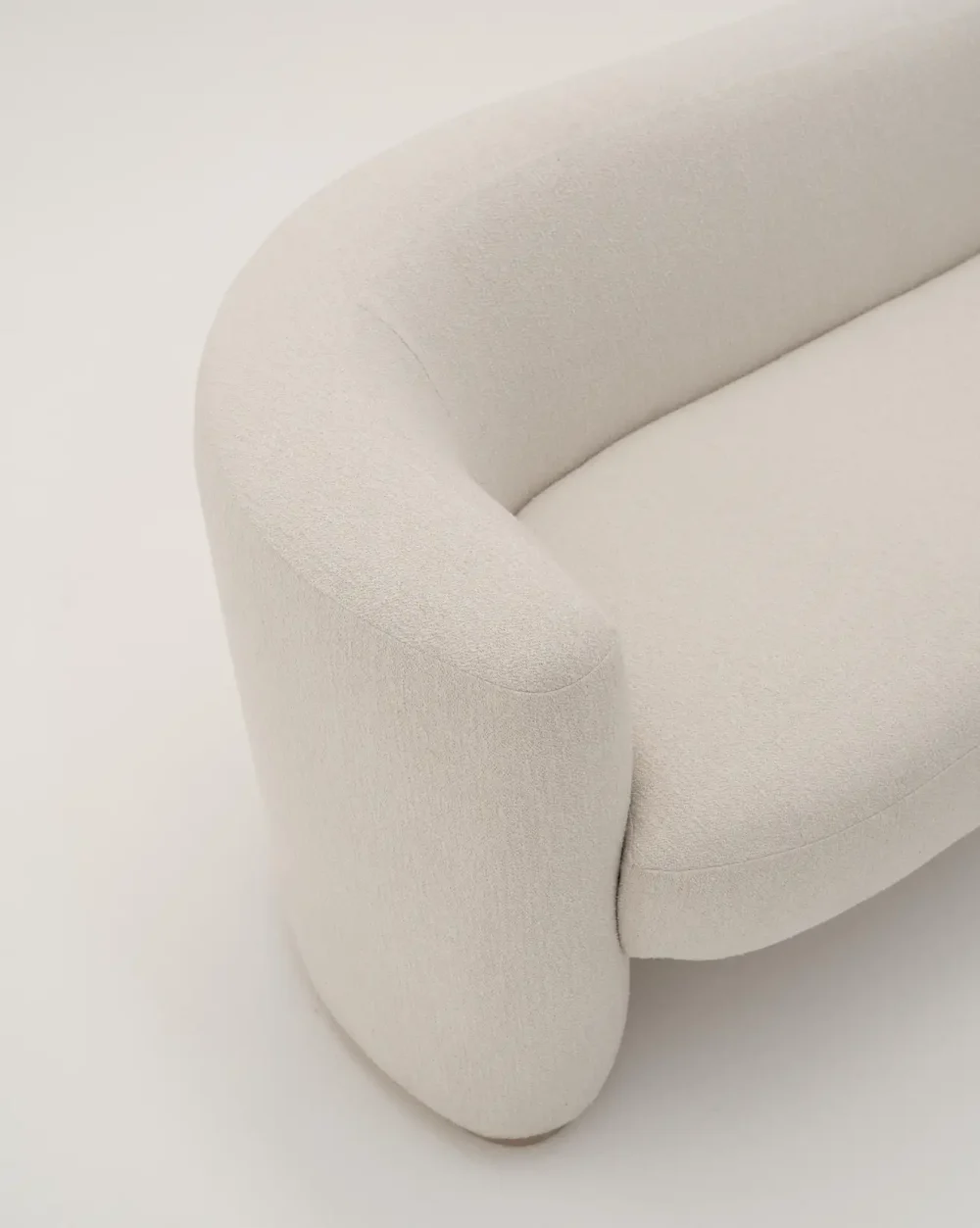 Canadialer Morca Sofa - Image 6