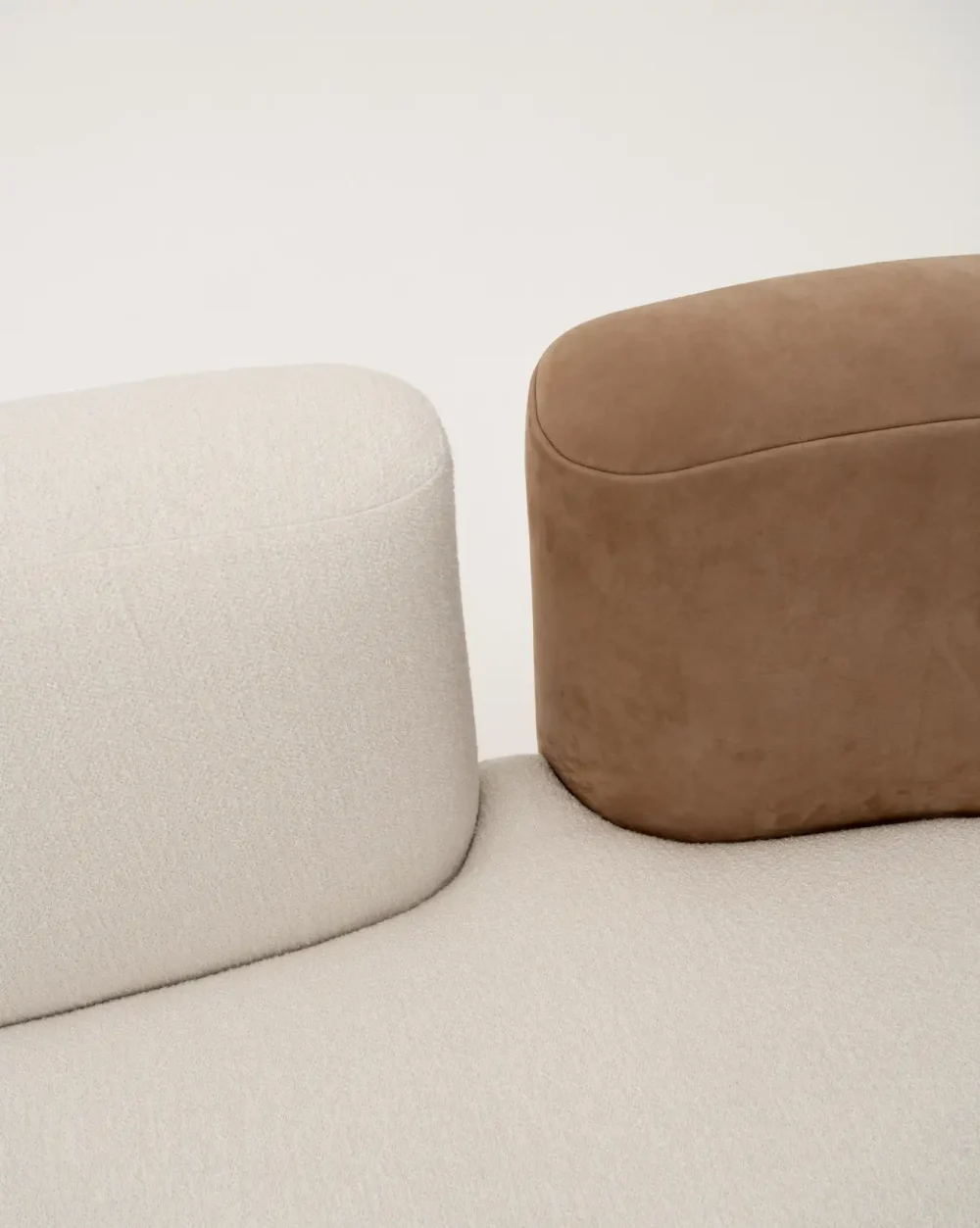 Canadialer Morca Sofa - Image 7
