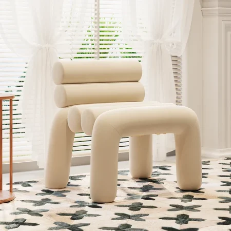 Luis Velvet Chair