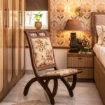 The Curva Rose Accent Chair